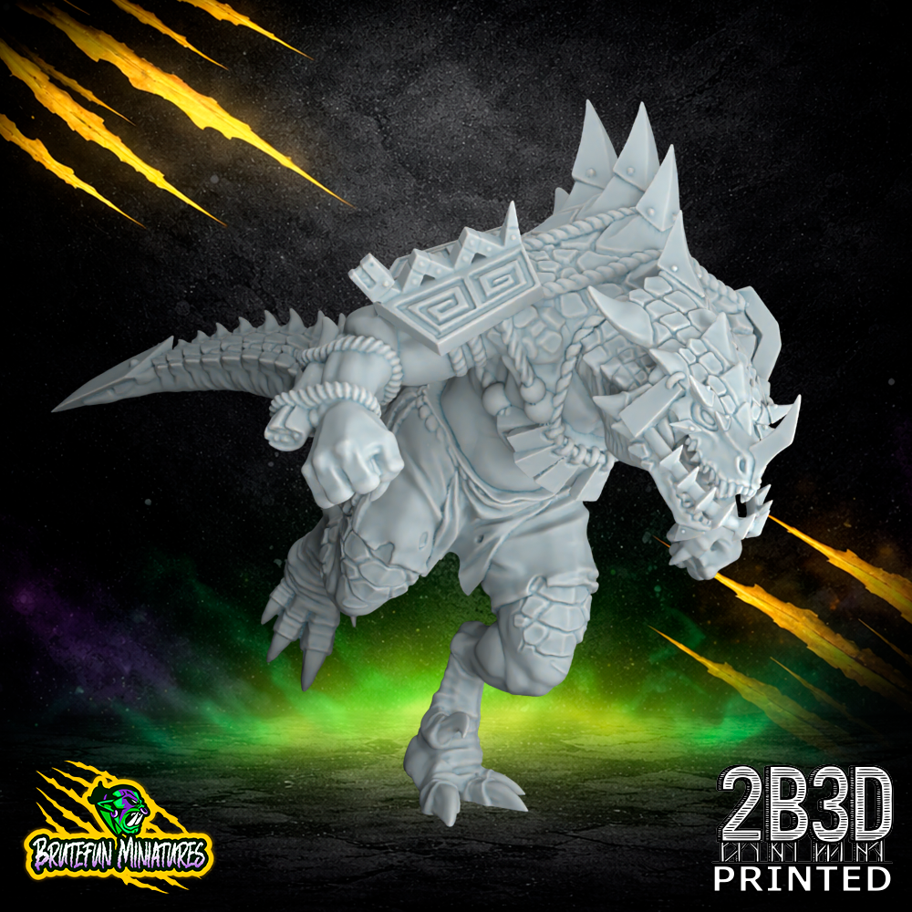 A 32mm resin Saurus 04 miniature featuring a closed helmet with a heavy jaw guard and reinforced plating. This fantasy football player by BruteFun Miniatures is captured mid-run, professionally printed by 2B3D.