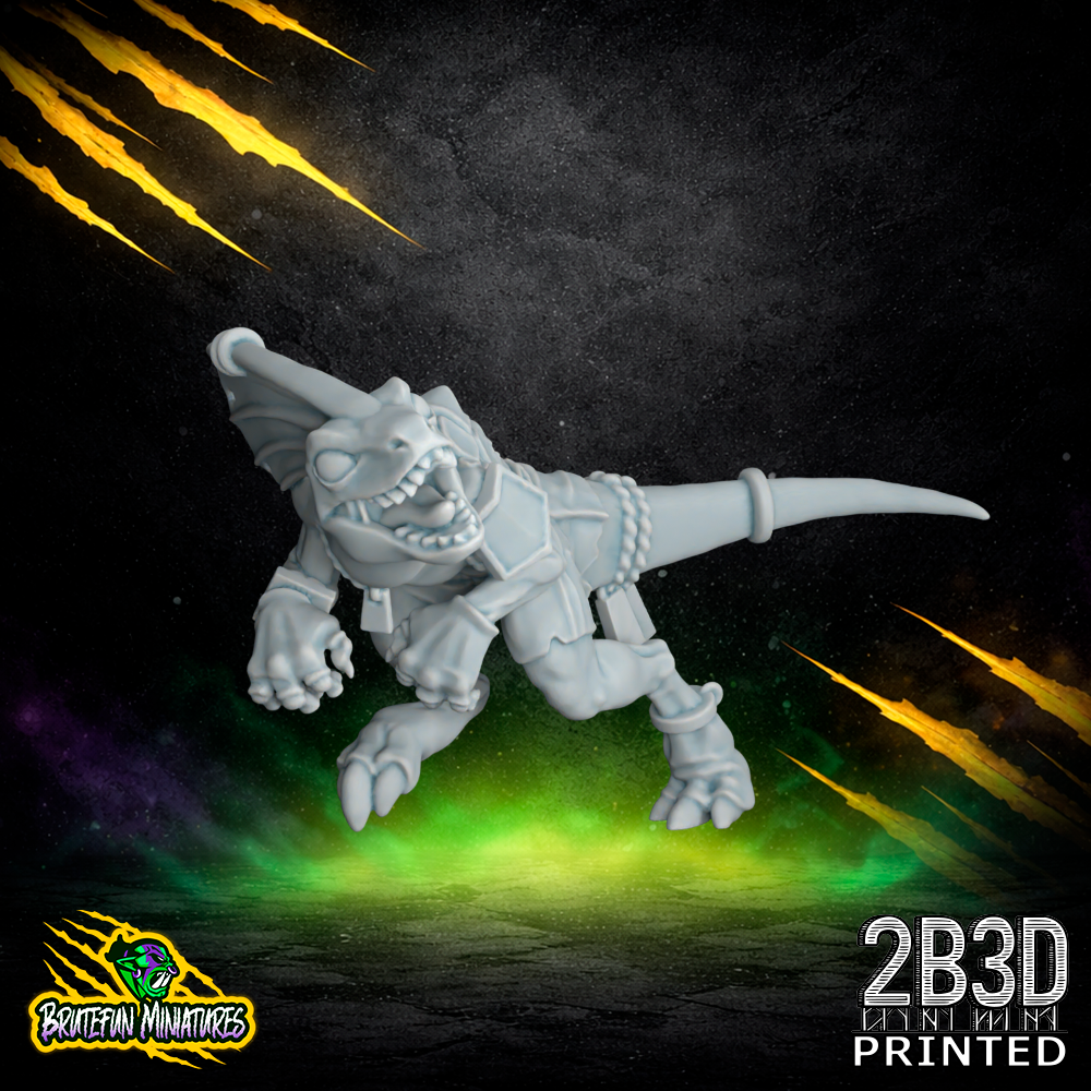 A 32mm scale resin Skink 01 miniature without feathers. Sculpted by BruteFun Miniatures and printed by 2B3D, this sleek lizardman is in a sprinting stance with detailed scales and small geometric armor plates.