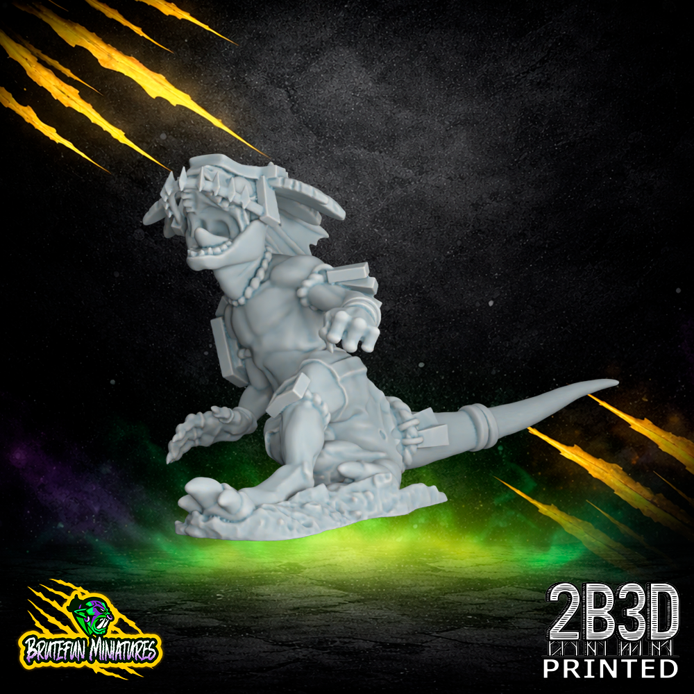 A 32mm high-detail resin Skink 07 miniature by BruteFun Miniatures, printed by 2B3D. This variation features a feathered headdress and is captured in a dynamic athletic pose without a ball, perfect for a fantasy football Lizardmen Team.