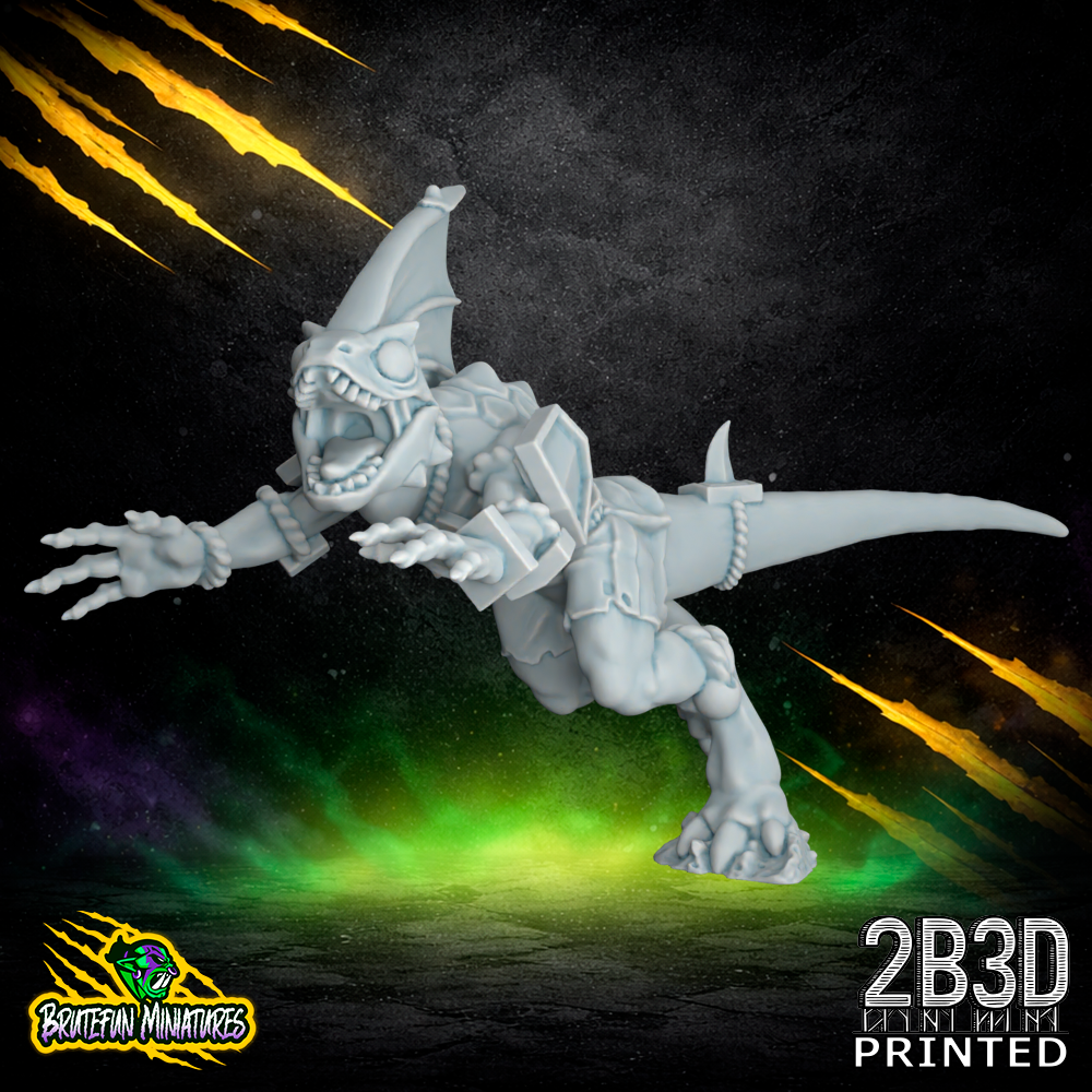 A 32mm high-detail resin Skink 08 miniature without feathers. Sculpted by BruteFun Miniatures and printed by 2B3D, showcasing a sleek, aerodynamic profile in a dynamic running stance.